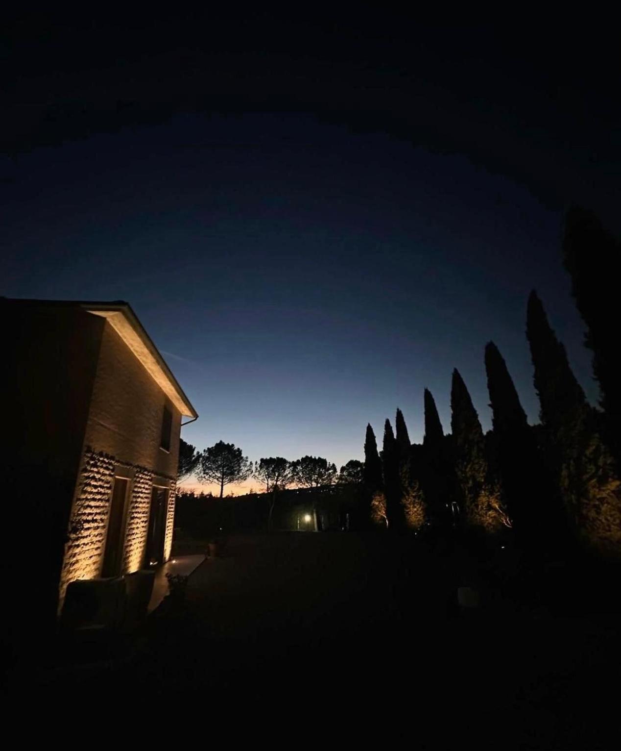 Agriturismo La Terrazza Sul Mangia Siena Ngoại thất bức ảnh